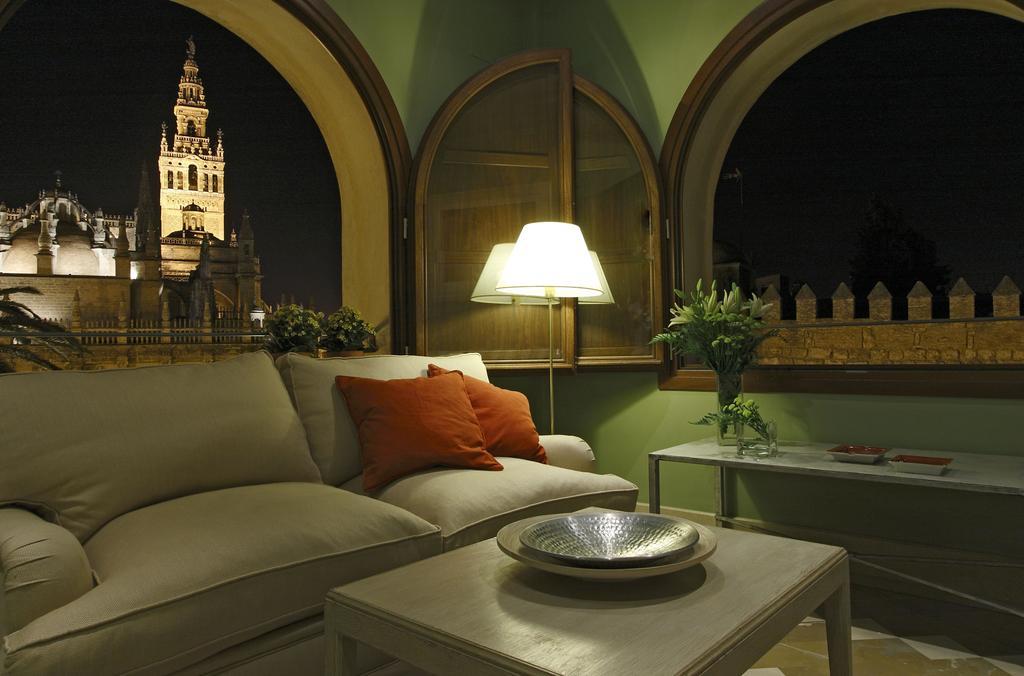 Suite Alcazar Seville Room photo